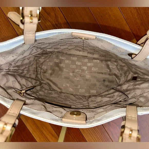 Michael Kors White Patent Leather Monogram Tote with Butterfly Accent Charm - Picture 9 of 11